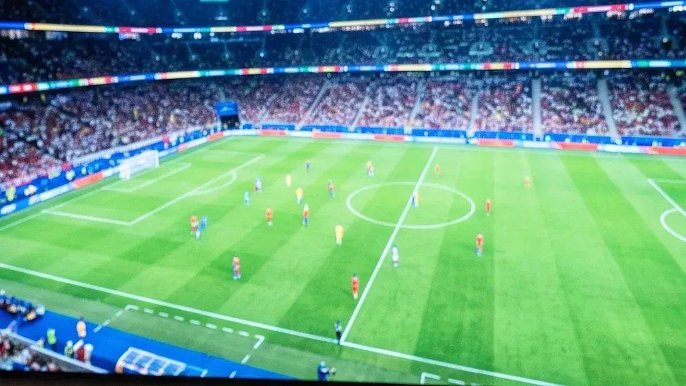 Pixeliges Fußballbild im IPTV Stream wegen schwankender Bandbreite